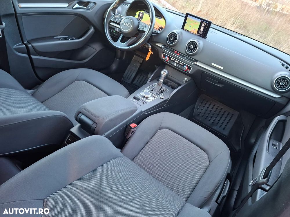 Audi A3 2.0 TDI Sportback S tronic - 8