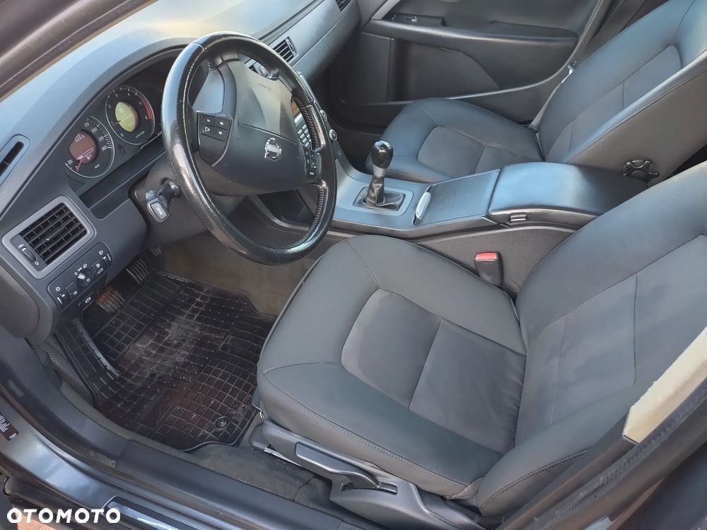 Volvo V70 2.0D Momentum - 37