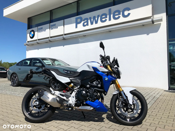 BMW F