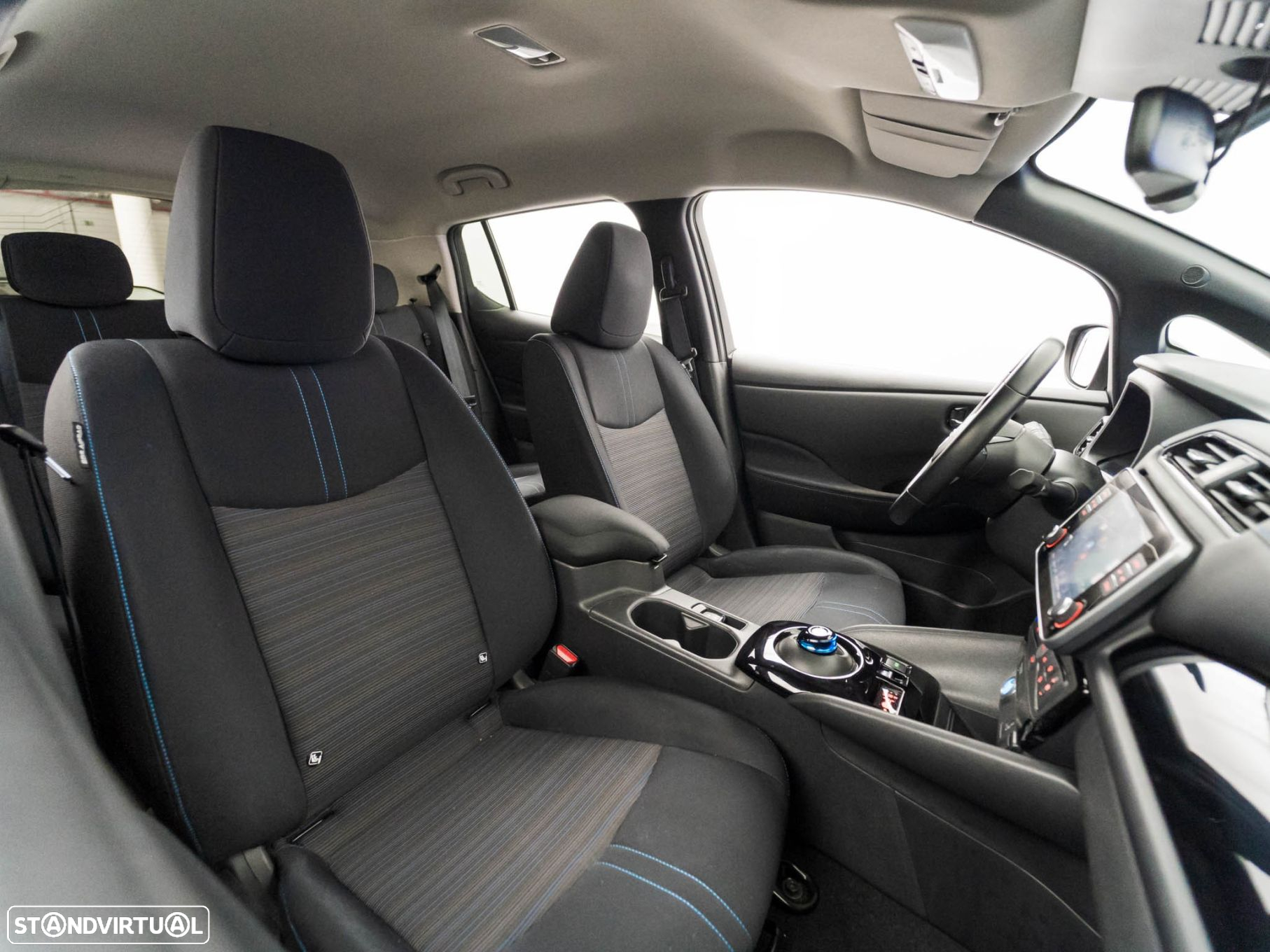 Nissan Leaf N-Connecta - 34