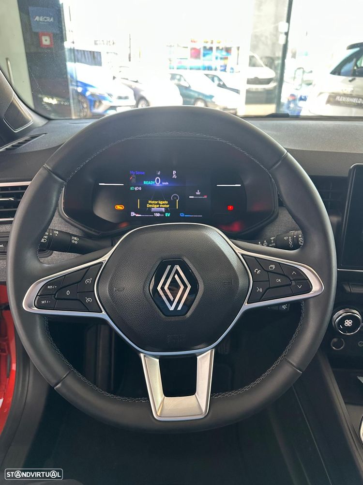 Renault Clio 1.6 E-Tech Full Hybrid Techno - 11