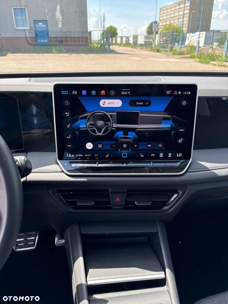 Volkswagen Tiguan - 15