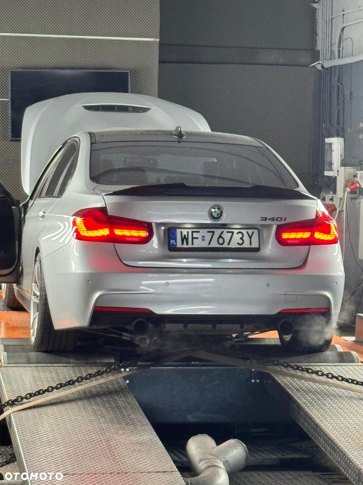 BMW Seria 3 340i Edition M Sport Shadow - 8