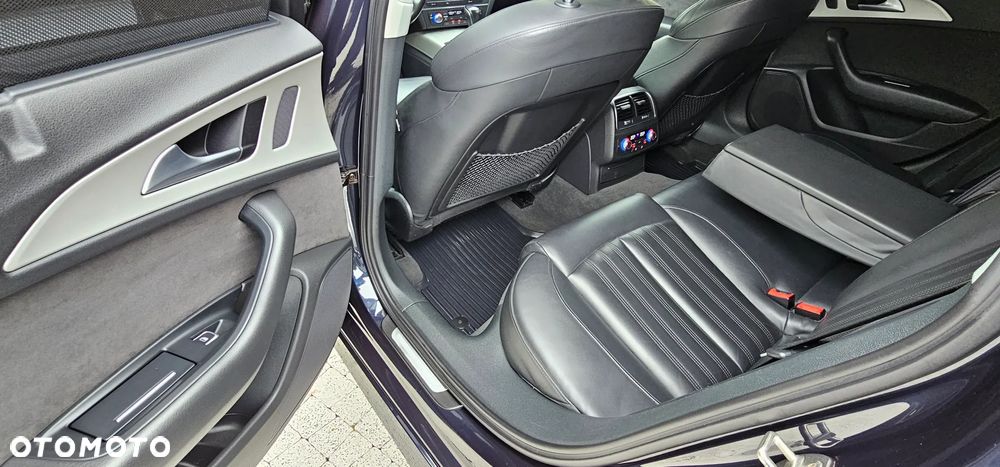 Audi A6 Avant - 11