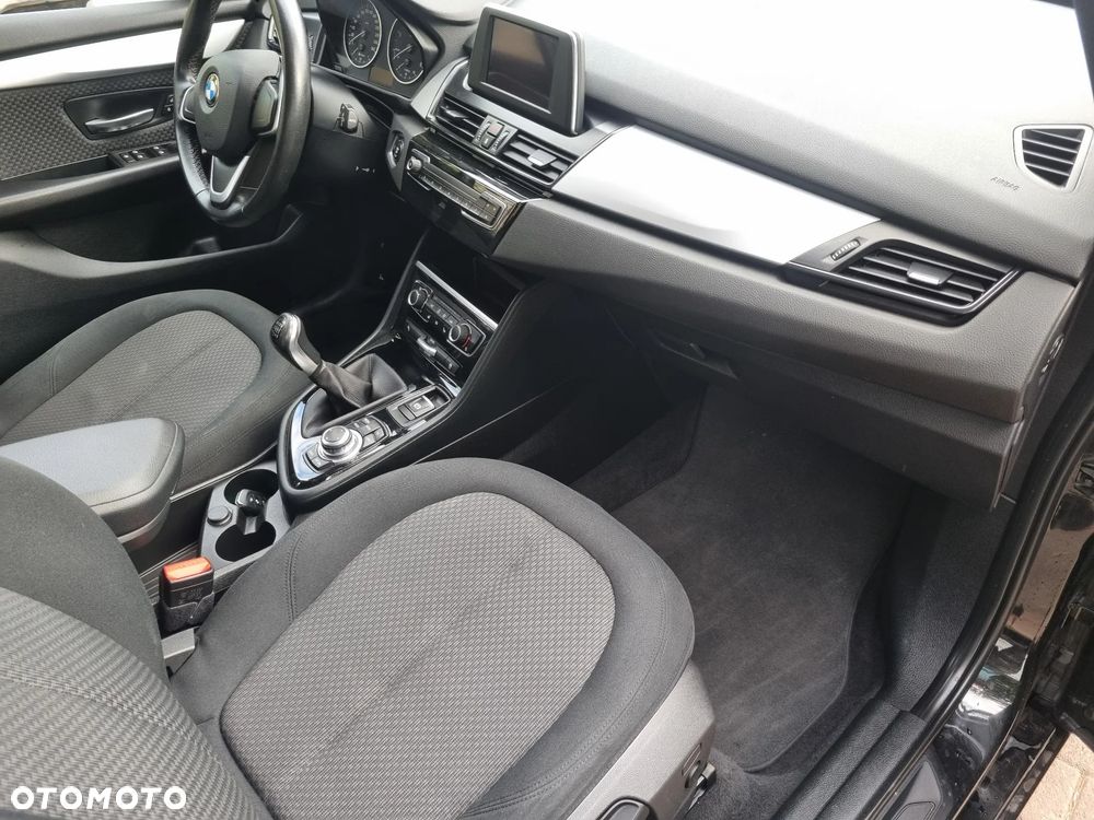 BMW Seria 2 216d Advantage - 7