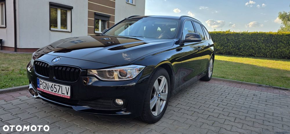 BMW Seria 3 318d - 3