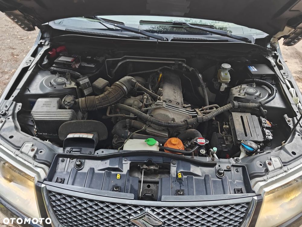 Suzuki Grand Vitara 1.6 De luxe - 17