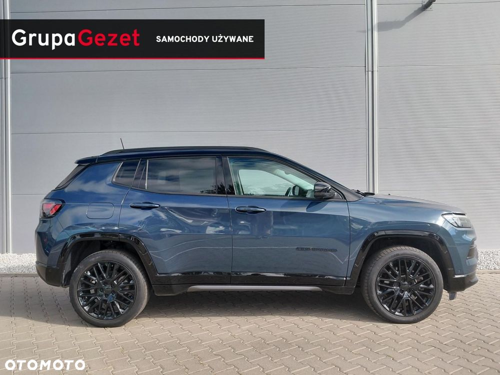 Jeep Compass - 4