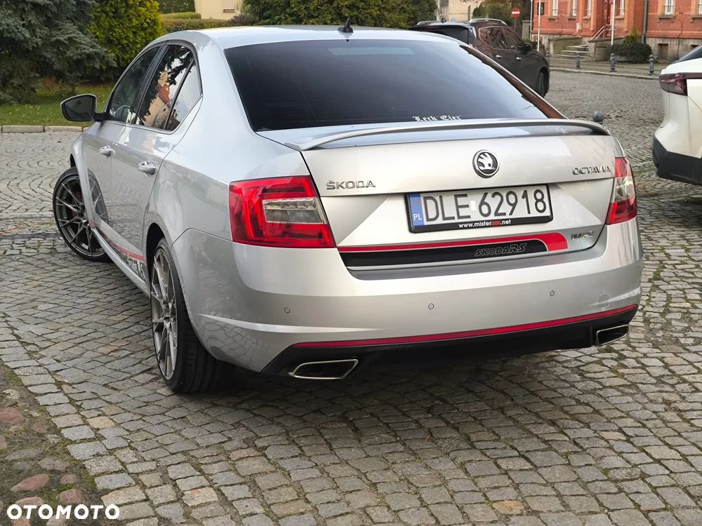Skoda Octavia 2.0 TSI RS - 10