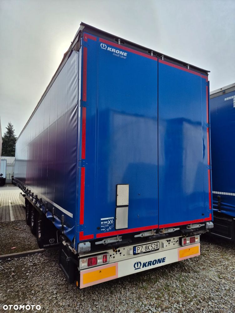 Krone Standard 2021, Dach podnoszony - 3