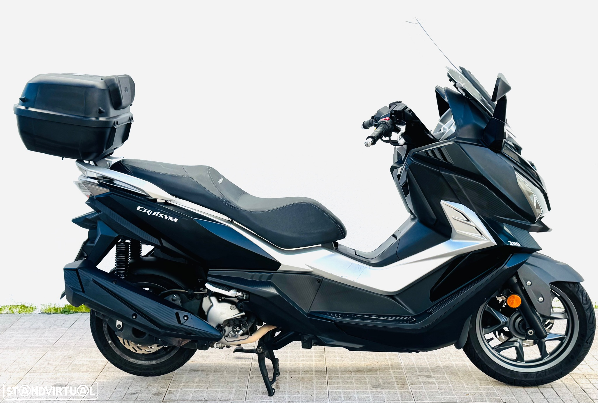 Sym Cruisym 300cc - 11