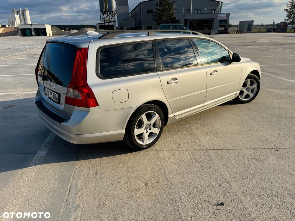 Volvo V70 2.5T Summum - 8