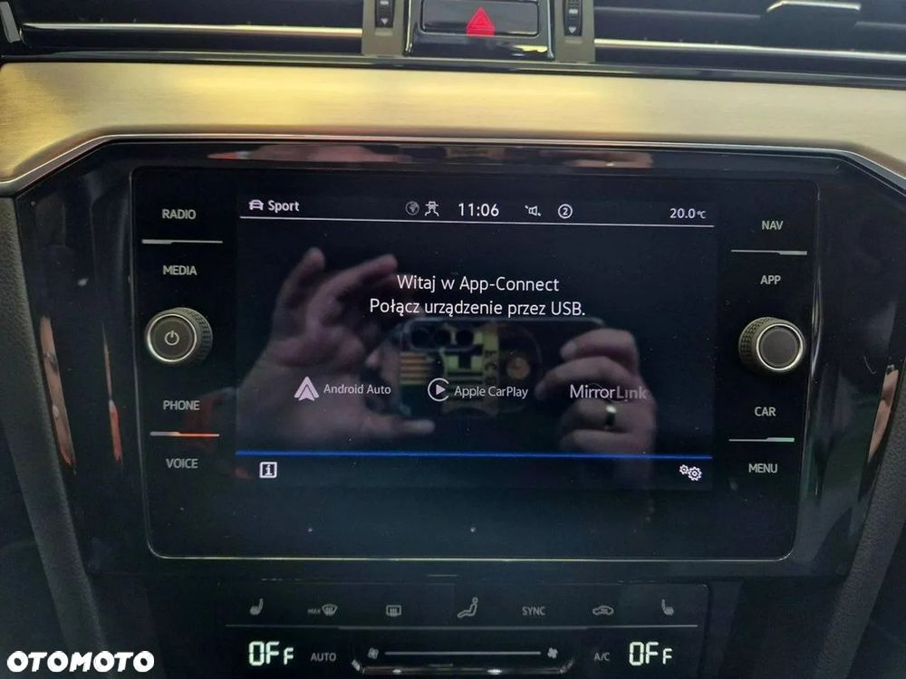Volkswagen Passat 2.0 TDI Elegance DSG - 13