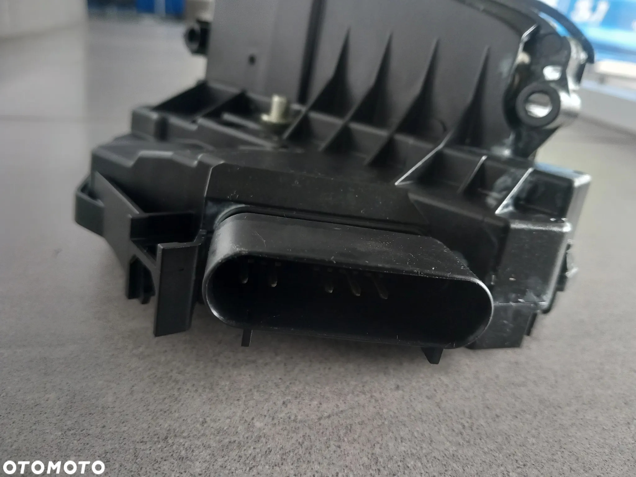 Zamek drzwi przód lewy Ford Focus, Kuga, Mondeo, Transit/Tourneo Courier 2070970 - 9