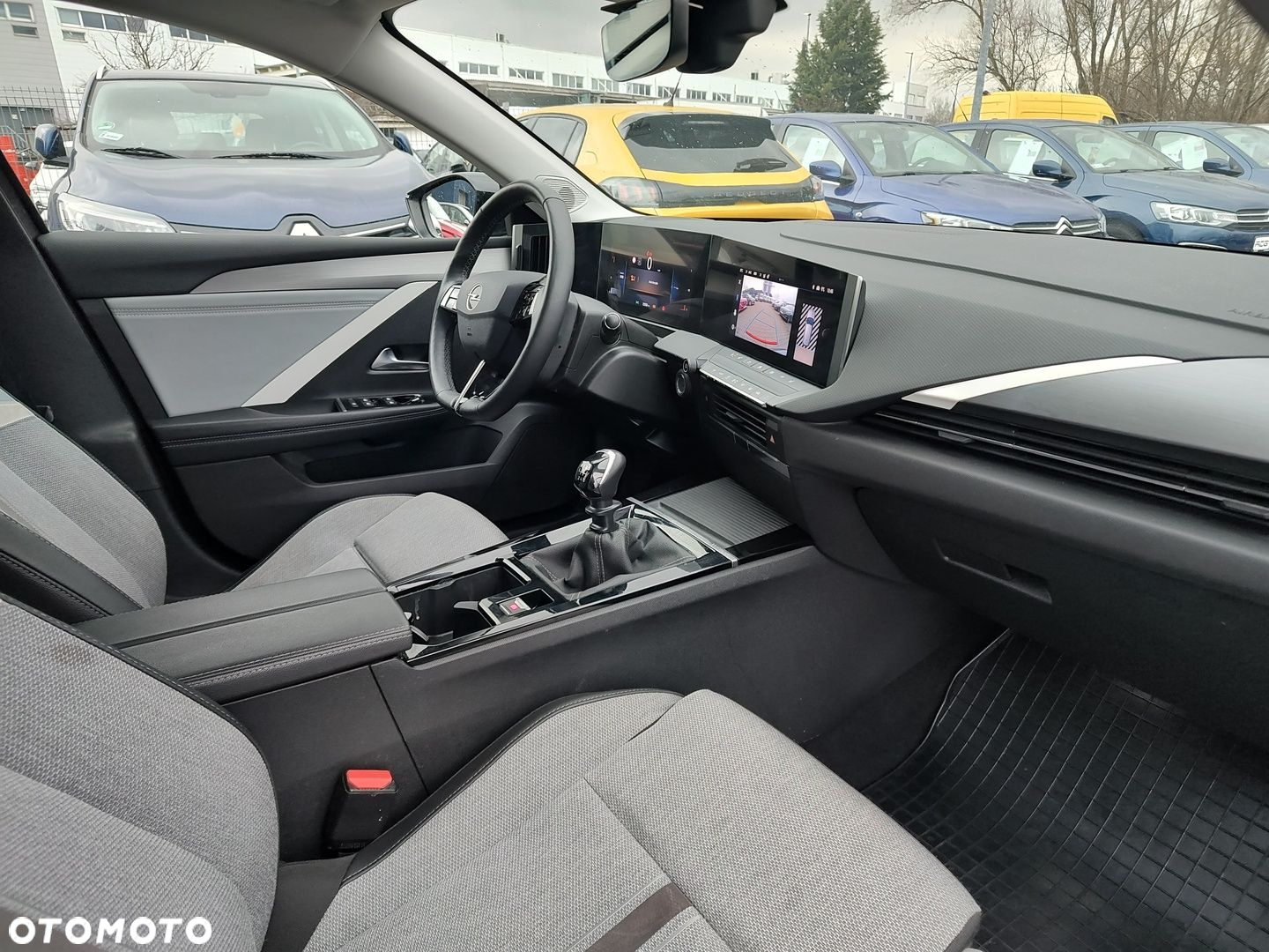 Opel Astra V 1.2 T Elegance S&S - 7