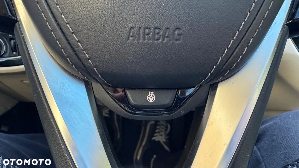 BMW Seria 5 520d Sport Line - 24