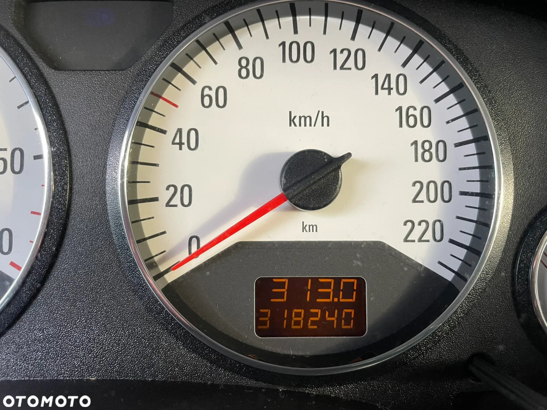 Opel Zafira 2.2 DTI - 4