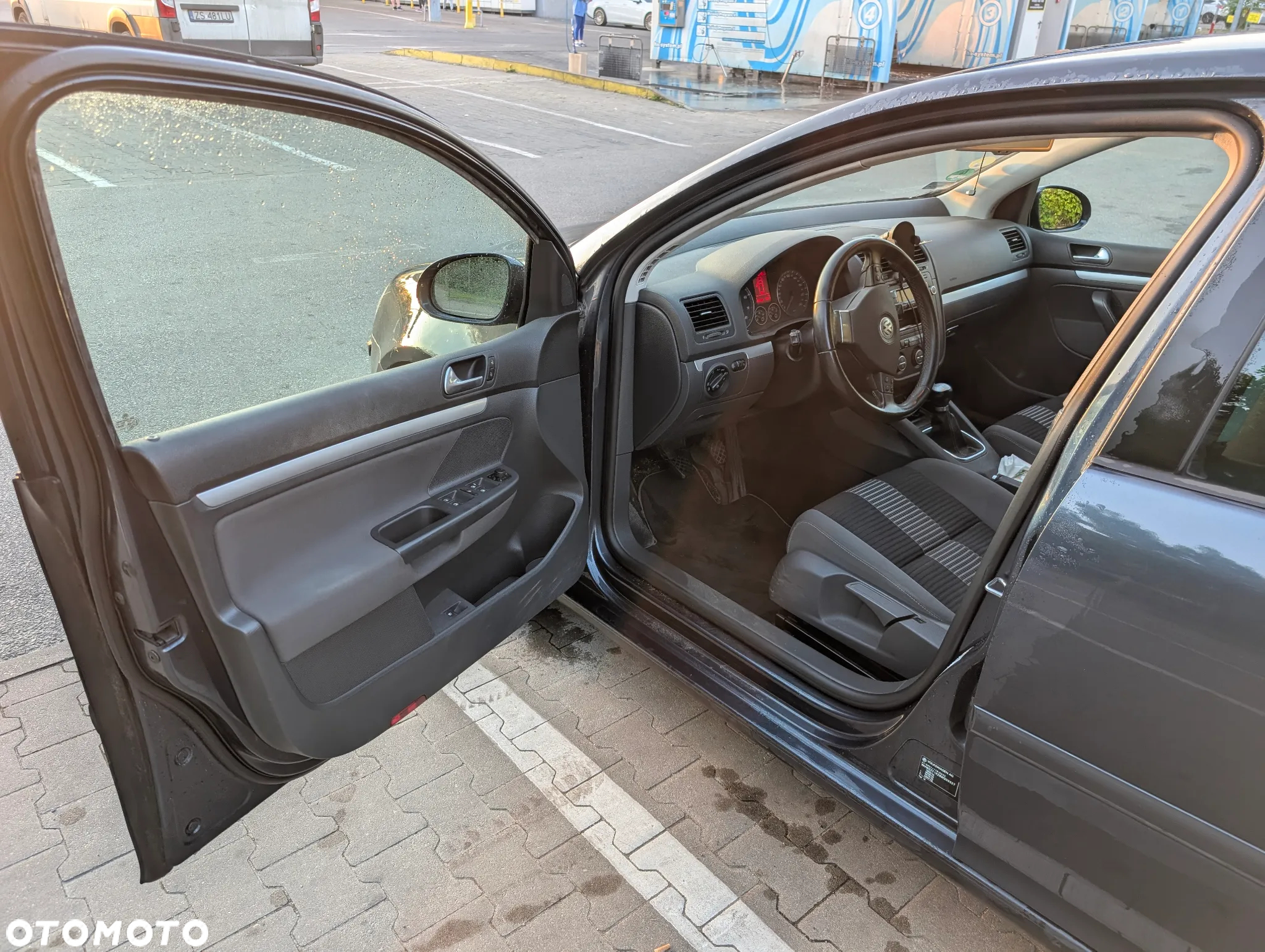 Volkswagen Golf 1.6 United - 4