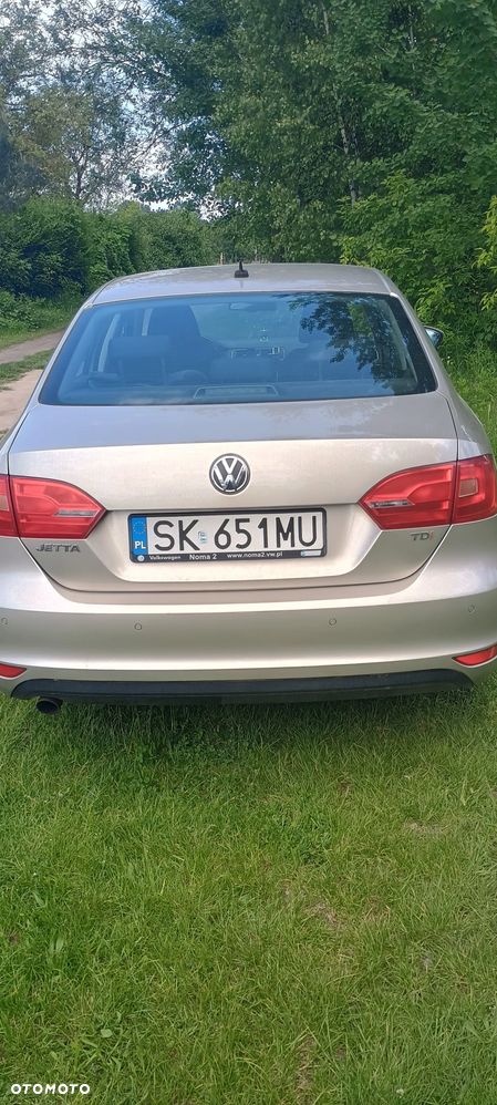 Volkswagen Jetta 1.6 TDI Comfortline - 2