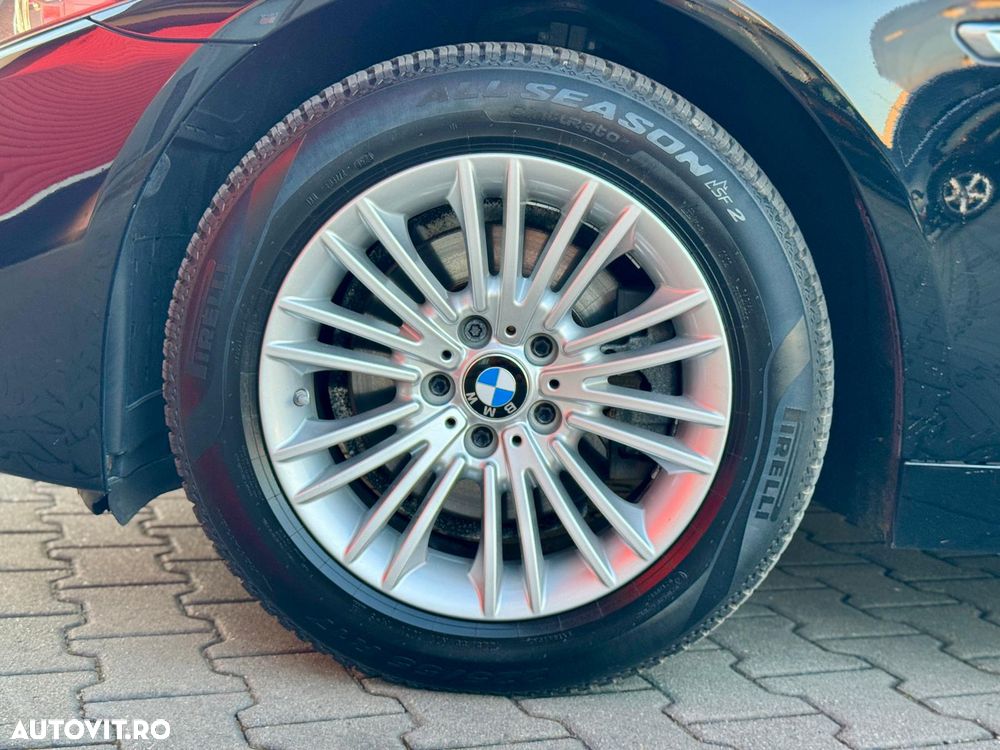 BMW Seria 5 520d Aut. Luxury Line - 14