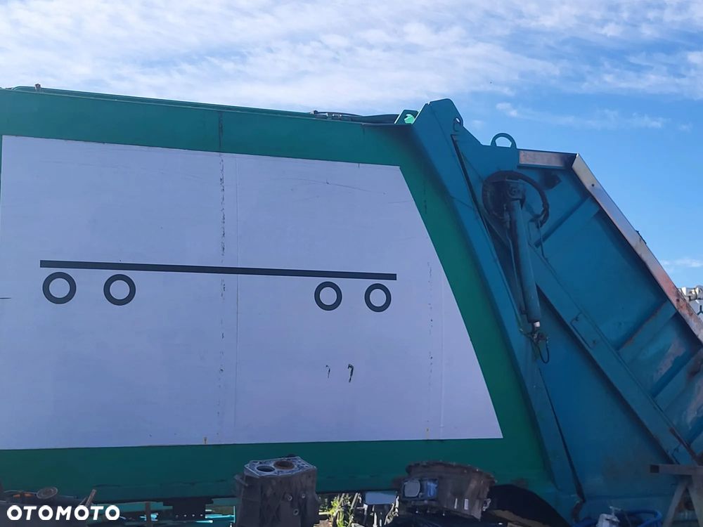 zabudowa śmieciarki NTM - 4