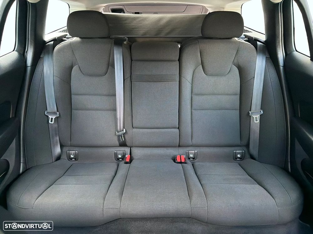 Volvo V60 2.0 T6 AWD TE Inscription Expression - 45