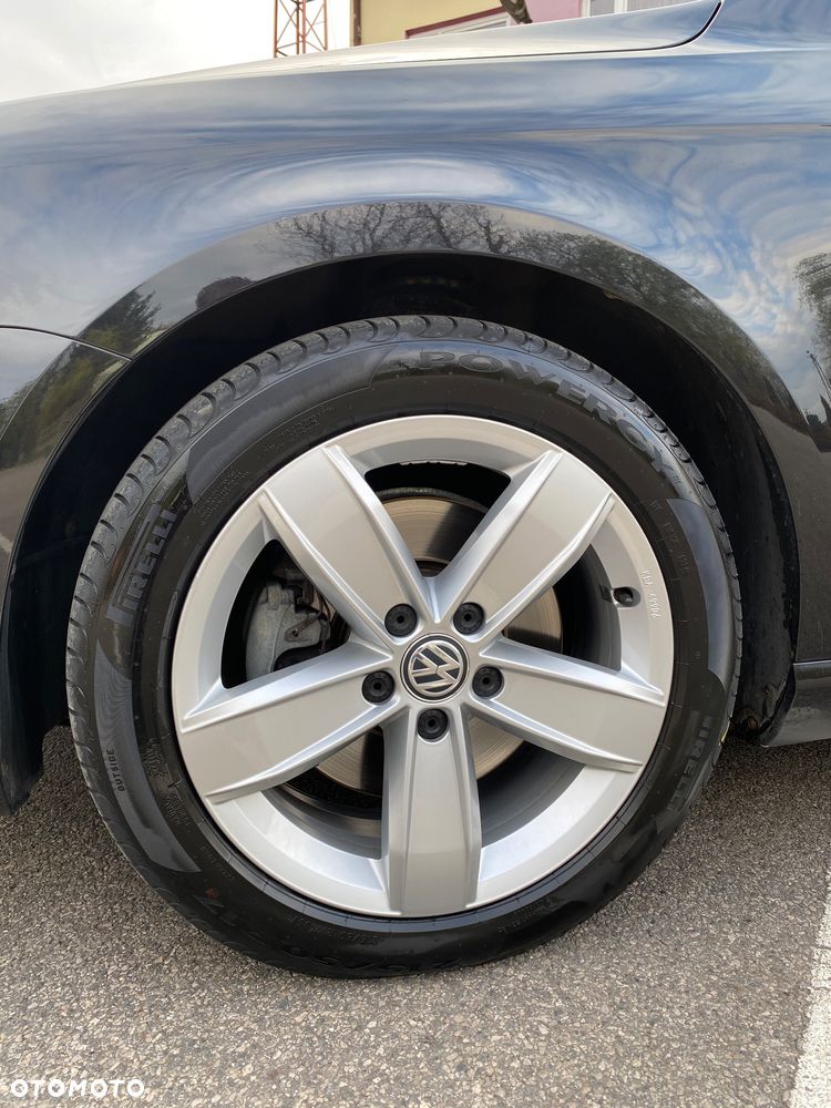 Volkswagen Passat 2.0 TDI DSG BlueMotion Technology Comfortline - 10
