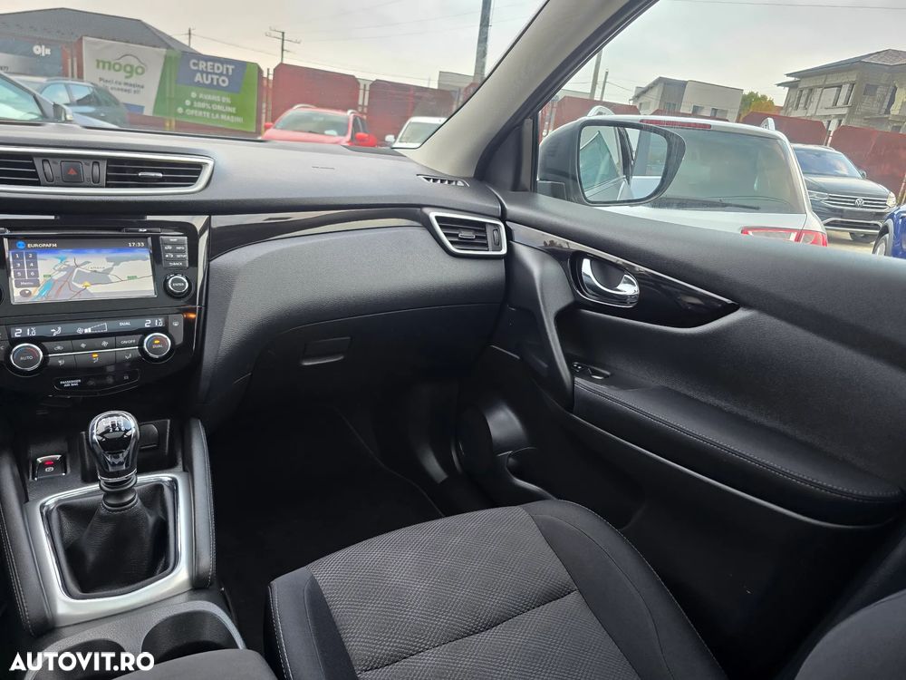 Nissan Qashqai 1.5 DCI N-Connecta - 11