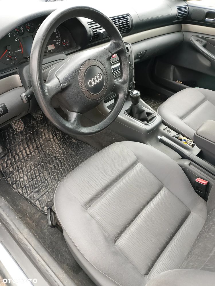 Audi A4 Limousine 1.8T - 13