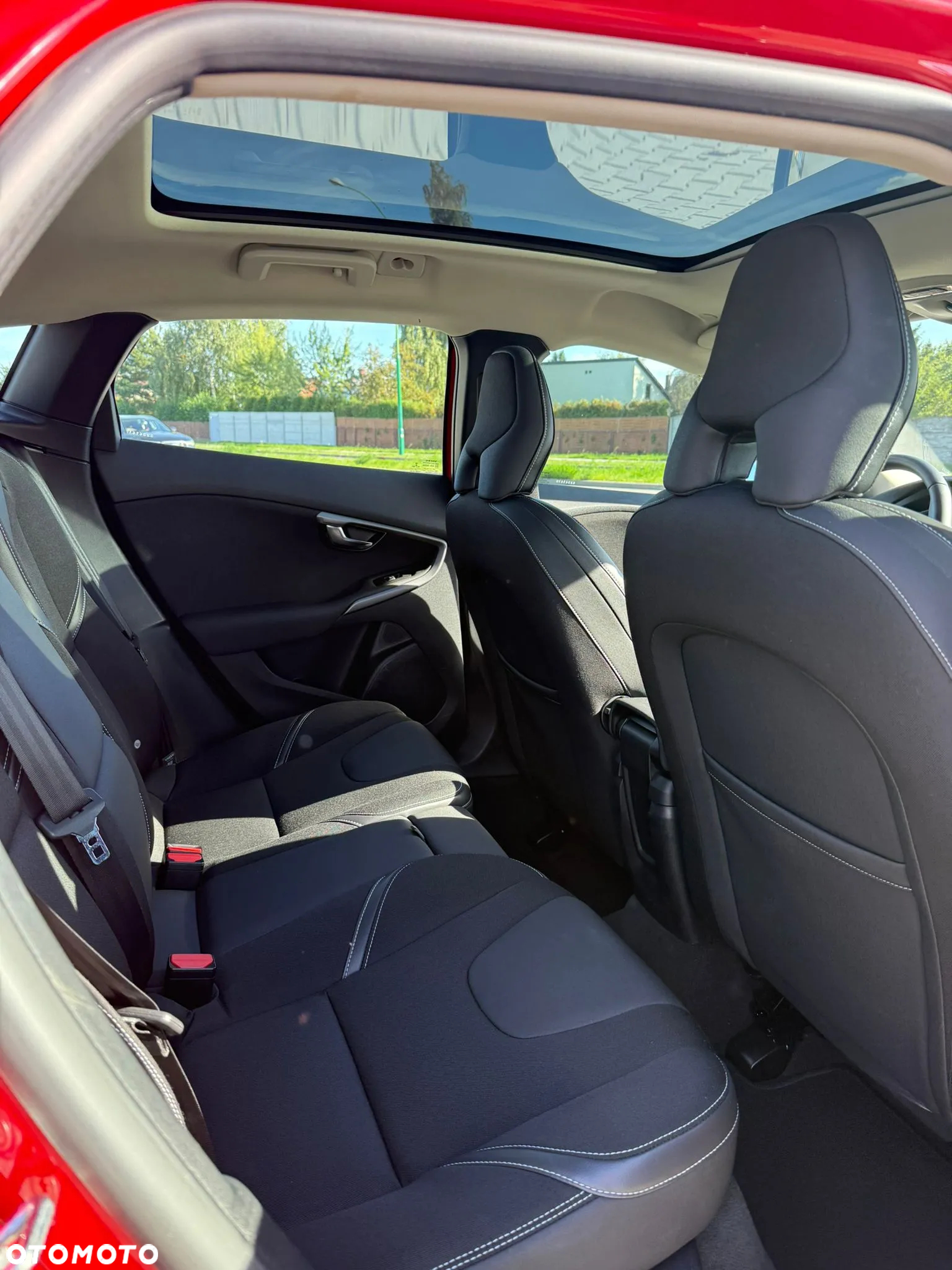 Volvo V40 T2 Drive-E Momentum - 12