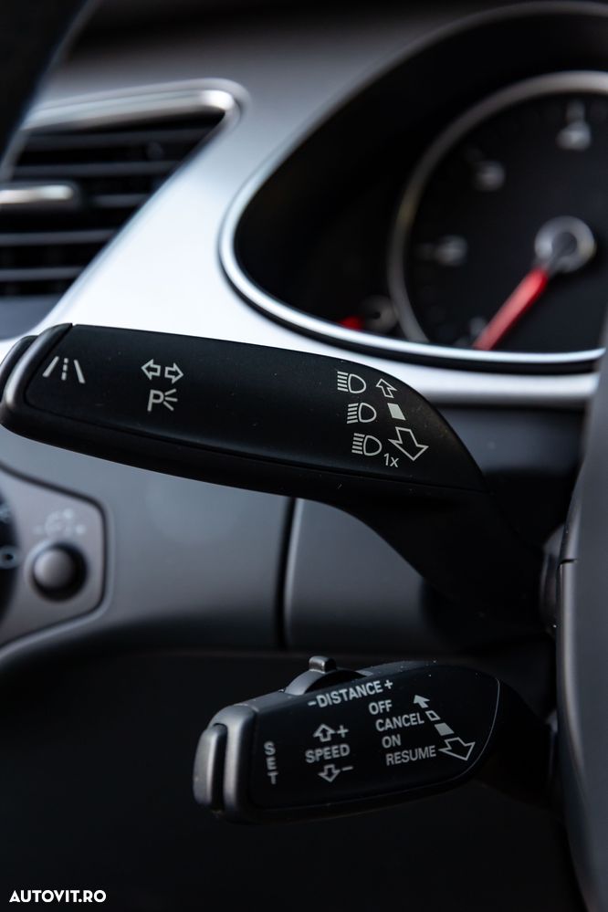 Audi A4 2.0 TDI ultra design - 30