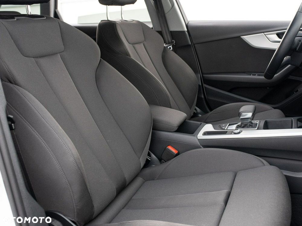 Audi A4 Avant 35 TFSI mHEV S tronic - 31