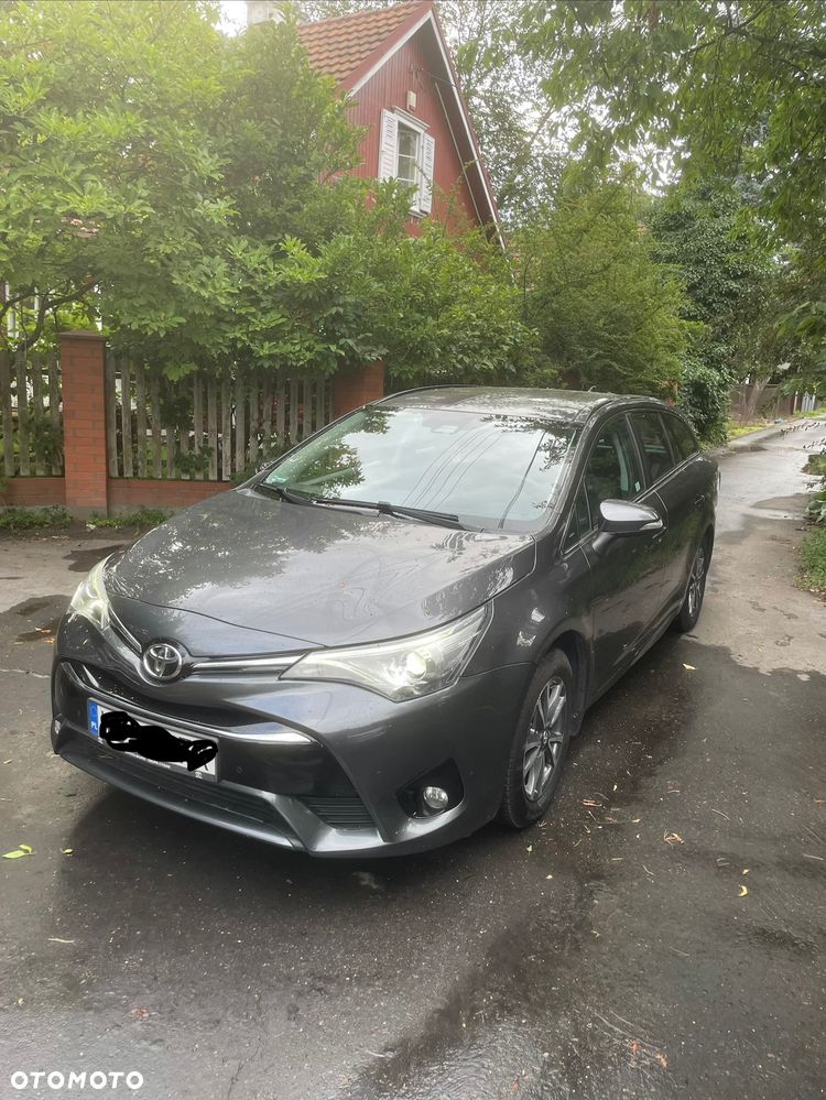 Toyota Avensis 1.8 Premium MS - 1