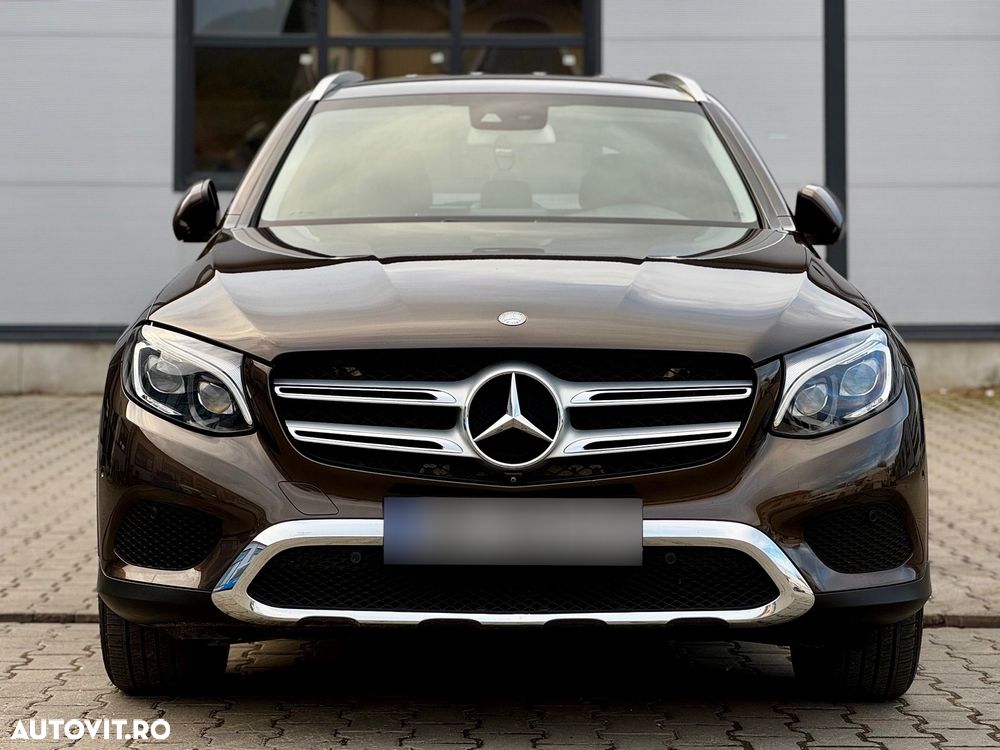 Mercedes-Benz GLC 220 d 4Matic 9G-TRONIC Exclusive - 3