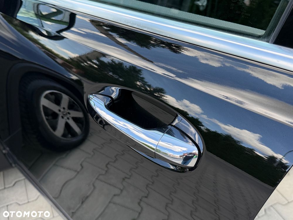 Mercedes-Benz GLB - 20