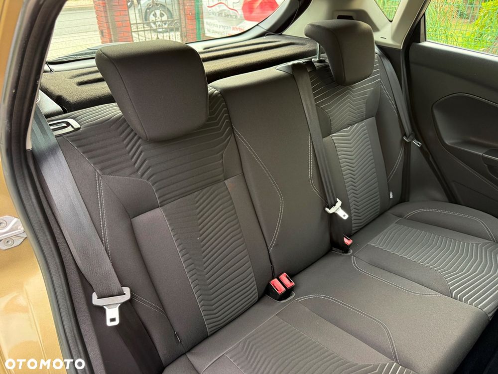 Ford Fiesta 1.5 TDCi St&St Ambiente - 24