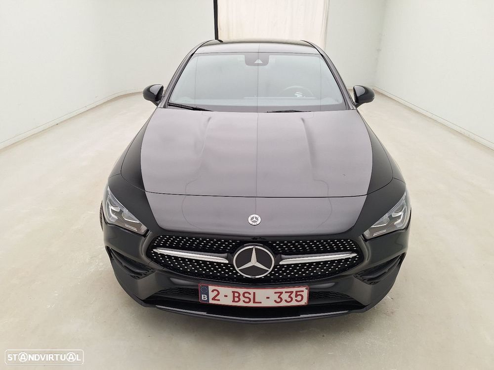 Mercedes-Benz CLA 250 e Shooting Brake AMG Line - 10