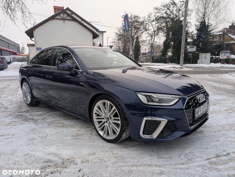 Audi A4 Limousine - 1