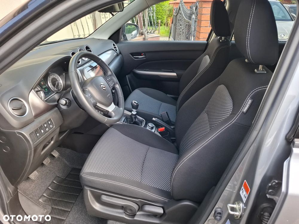 Suzuki Vitara 1.4 Boosterjet mHEV Premium Plus 4WD - 17