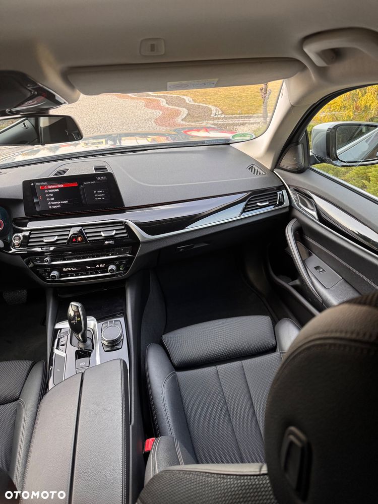 BMW Seria 5 - 24