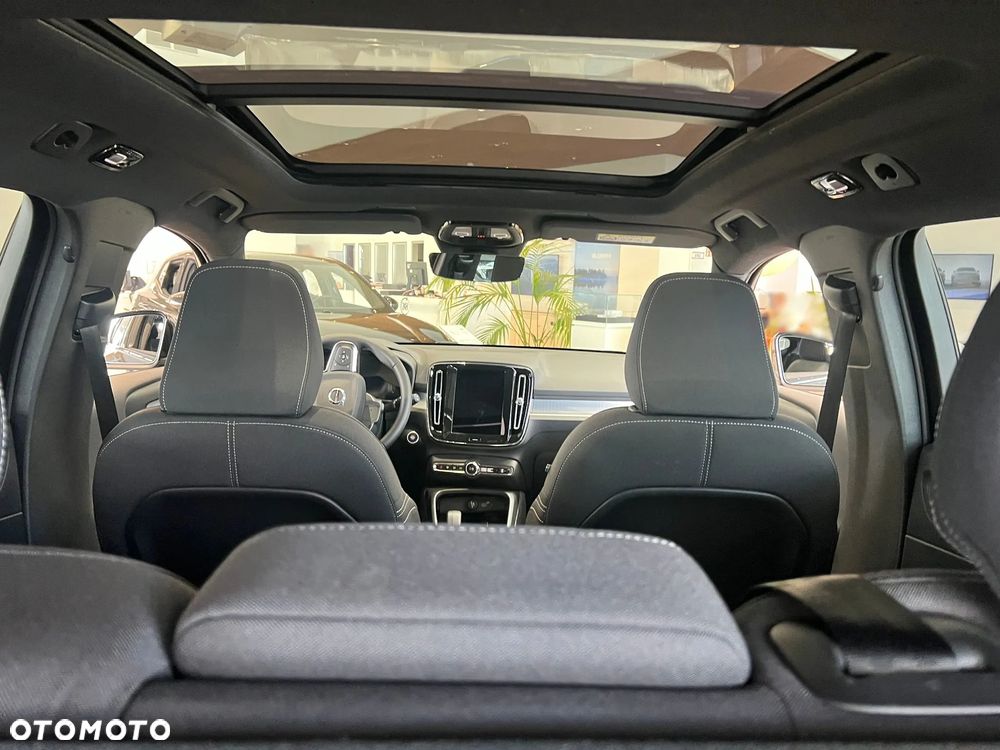 Volvo XC 40 - 24