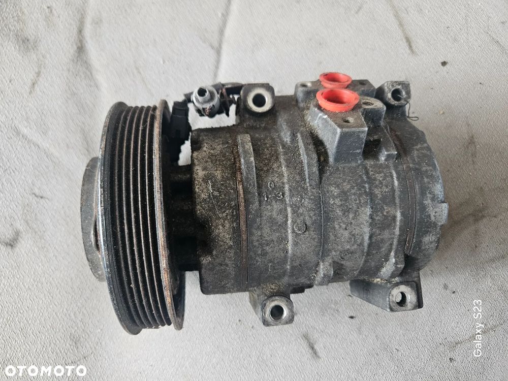 Sprężarka kompresor klimatyzacji Toyota Corolla Avensis T22 1,8 VVTi 447220-4351 - 1