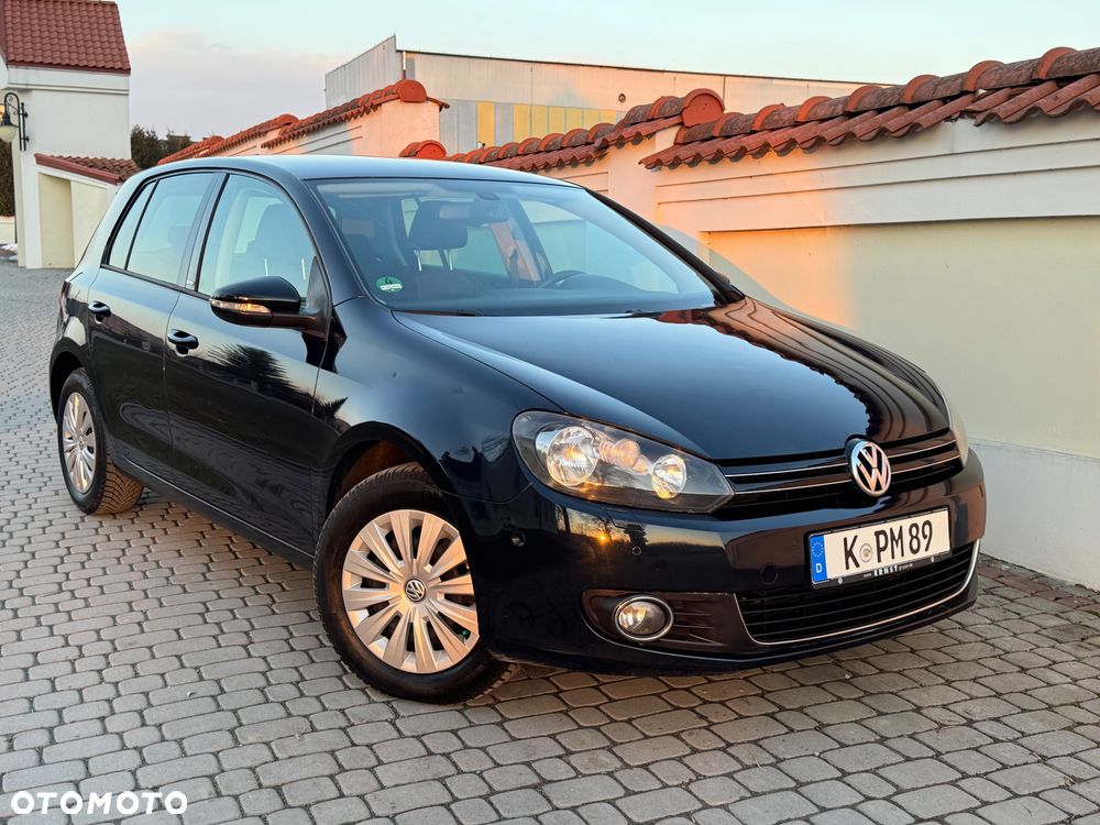 Volkswagen Golf - 6