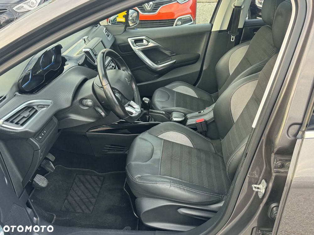 Peugeot 2008 - 25