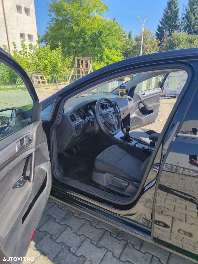 Volkswagen Golf - 4