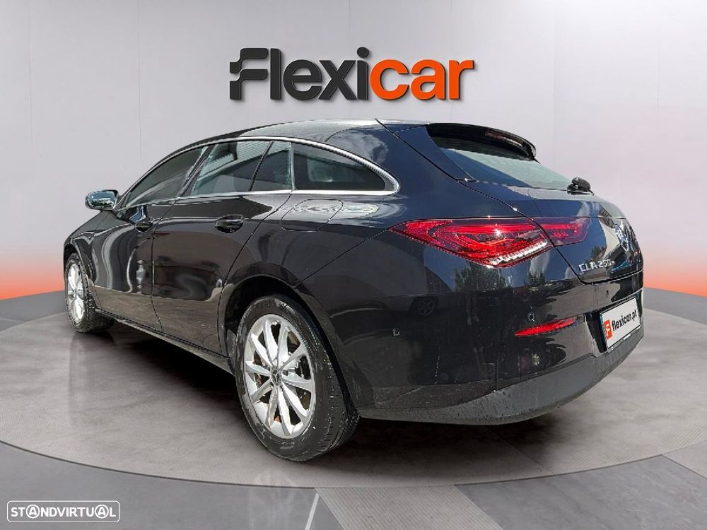 Mercedes-Benz CLA 250 e Shooting Brake Progressive - 4