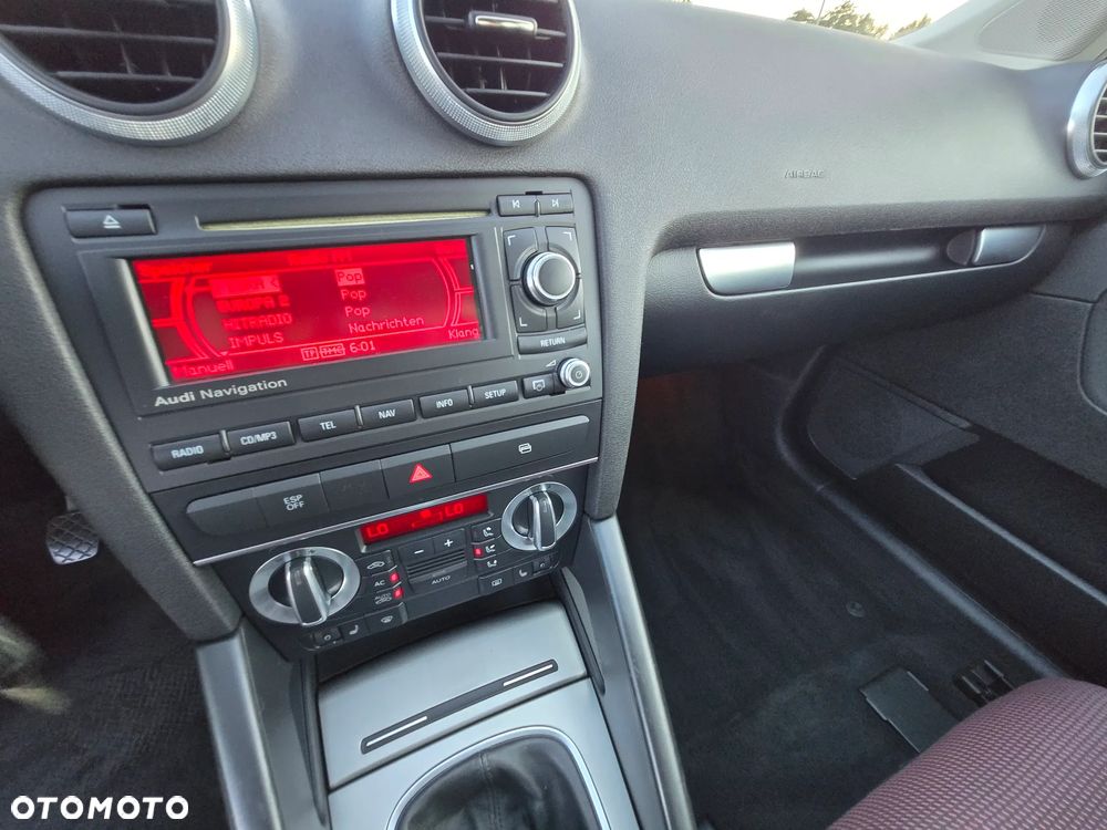 Audi A3 Sportback 1.8 TFSI S line Sportpaket - 17