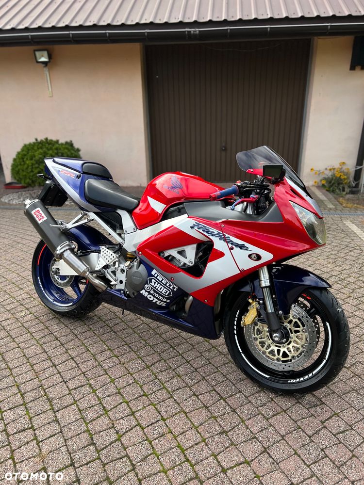 Honda CBR - 27