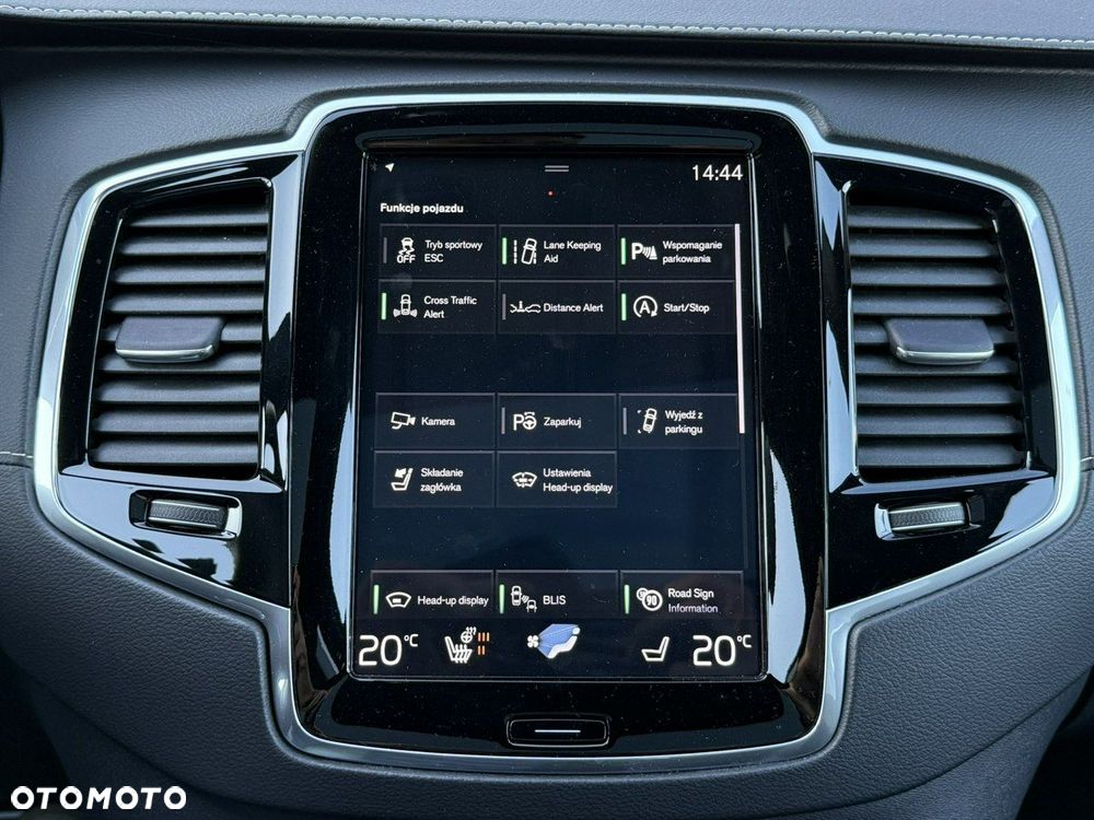 Volvo XC 90 D5 AWD R-Design 7os - 37