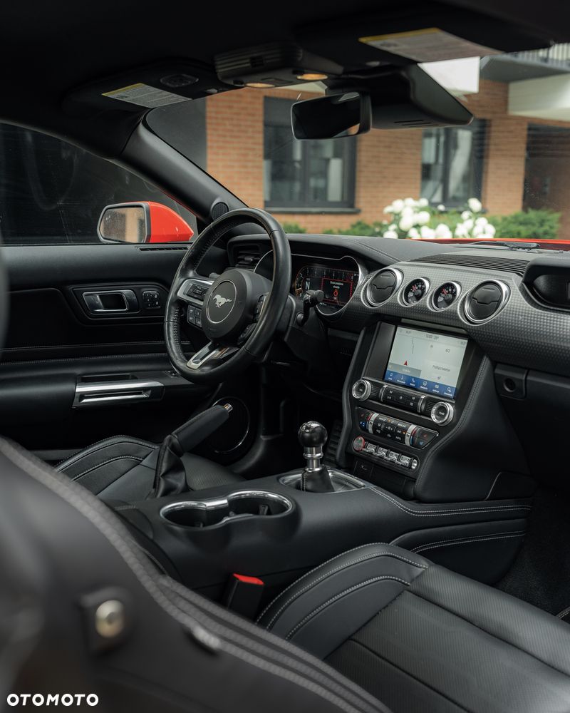 Ford Mustang 5.0 V8 GT - 3